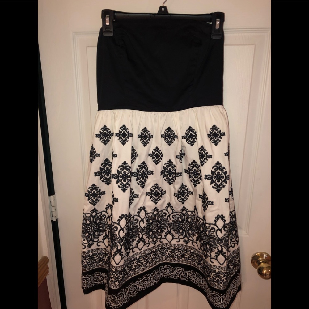 White House Black Market Strapless Dress